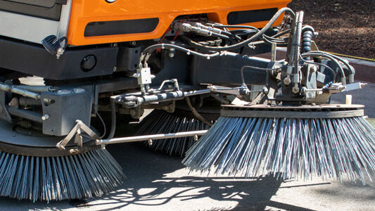 [Translate to English (US):] Hydrauliklösungen für Kommunalfahrzeuge