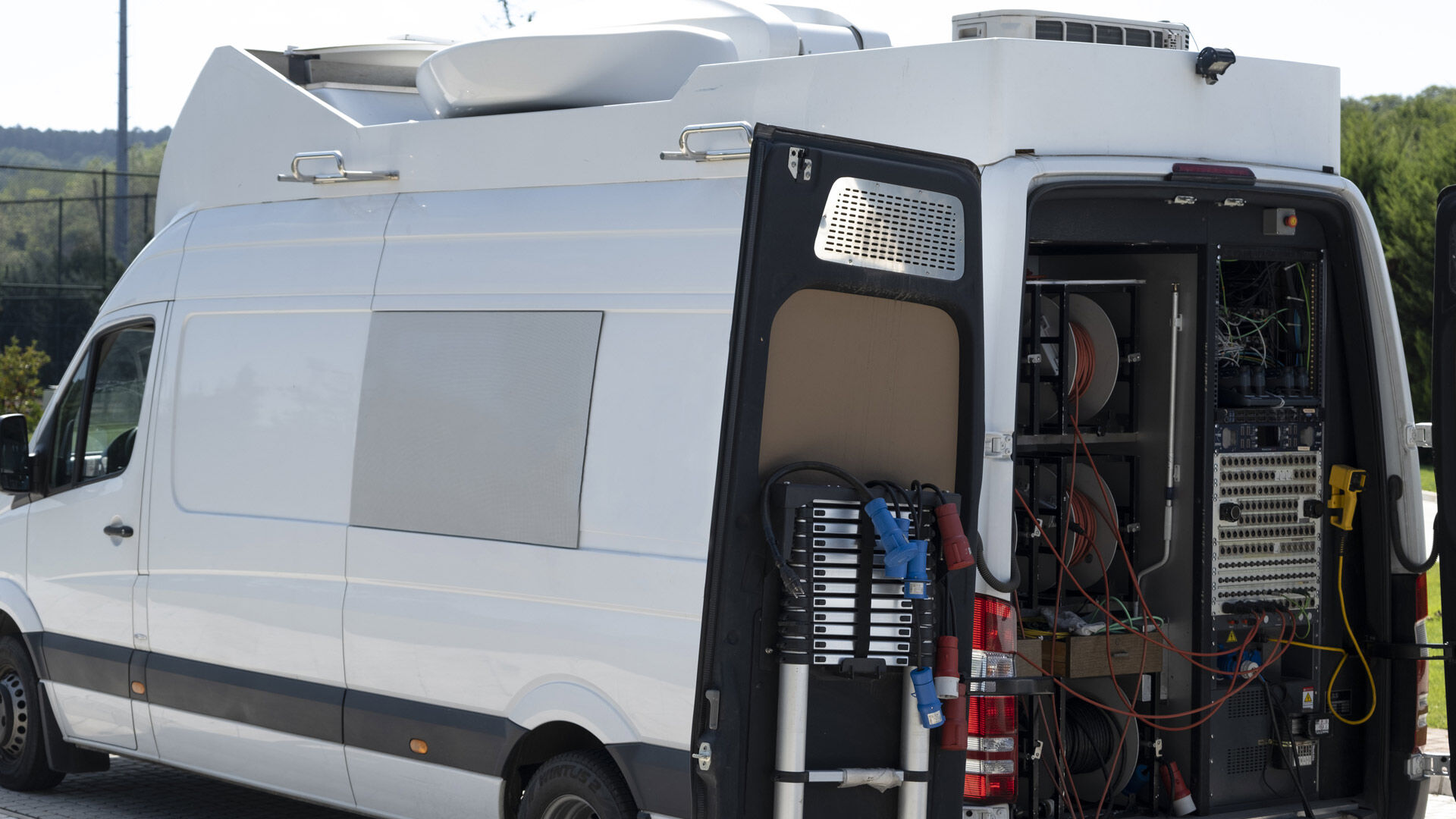 Media vehicles Media vehicles